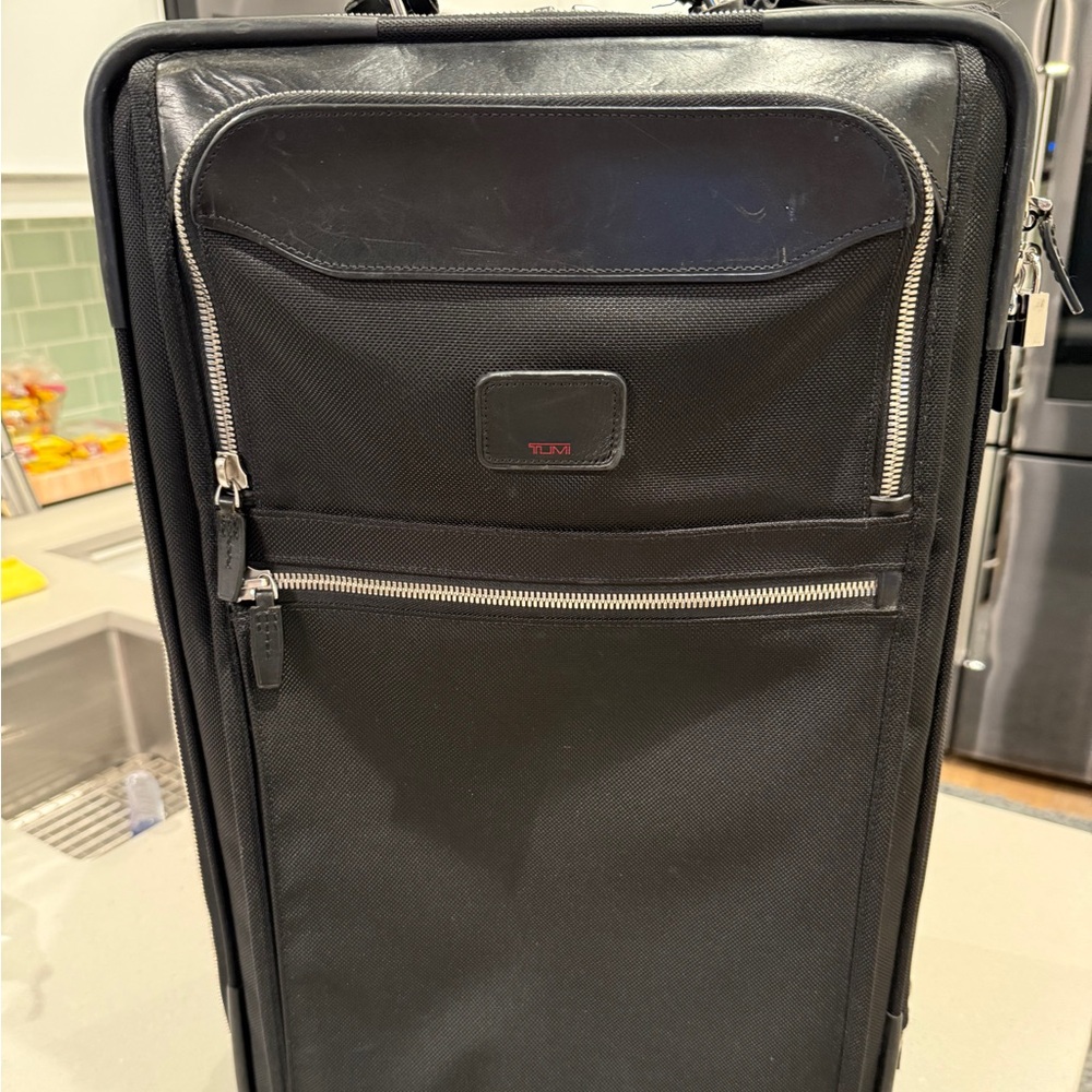 Custom Tumi Hybrid Continential 2-Wheel Expandable Carry-On